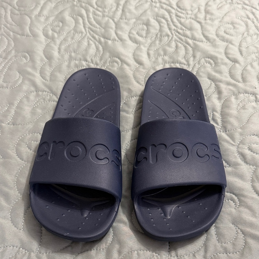 CROCS Dark Blue Slide Sandals, NEW, M4 / W6